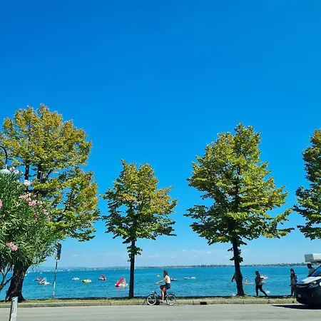 Le Rive Holidays Apartman Desenzano del Garda