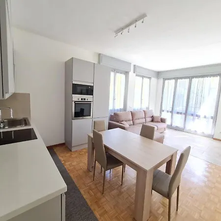 Le Rive Holidays Apartament Desenzano del Garda